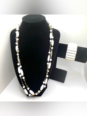 Vintage white lucite necklace and accordion stretch bracelet set gold tone MCM